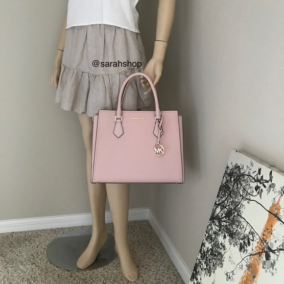 🌼Michael Kors Purse - Picture 5 of 12